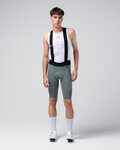 GOBIK Kurze Fahrradhose mit Trägern - X - Grün
