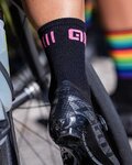 ALÉ Klassische Fahrradsocken - LOGO Q-SKIN  - Schwarz/Rosa