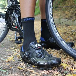 SIX2 Klassische Fahrradsocken - ACTIVE - Schwarz/Blau